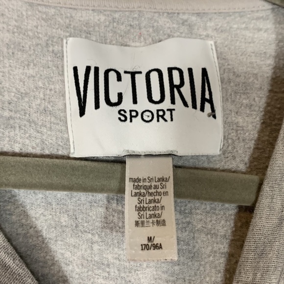 Victoria Sport Grey Bottom Elastic Sweater Top - Picture 6 of 7